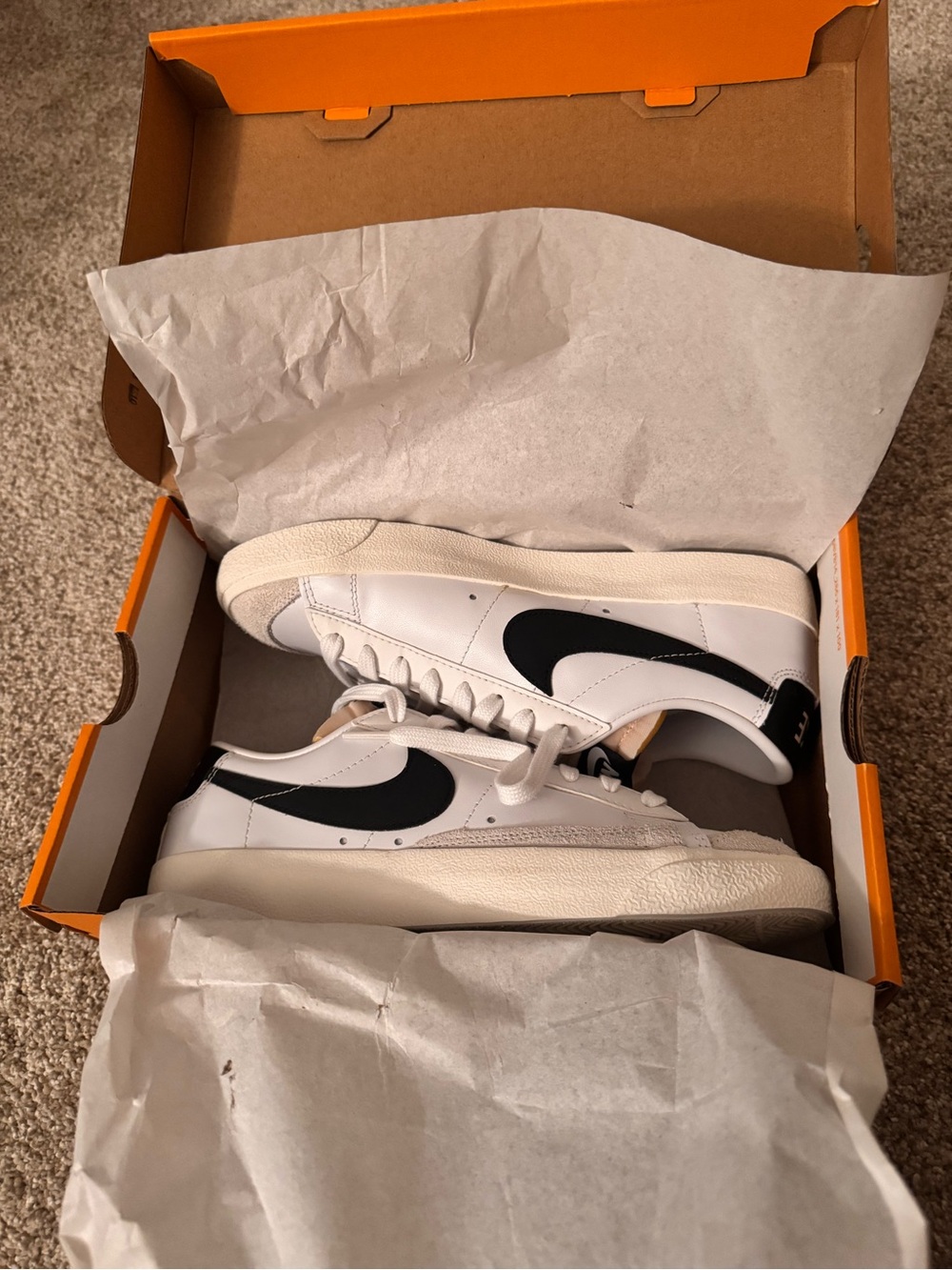 Nike Wmns Blazer Low '77 - Picture 6 of 7